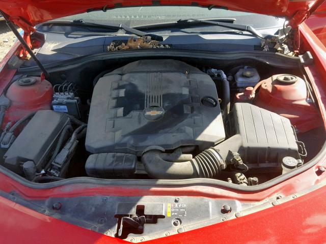 2G1FE1ED4B9204749 - 2011 CHEVROLET CAMARO LS RED photo 7