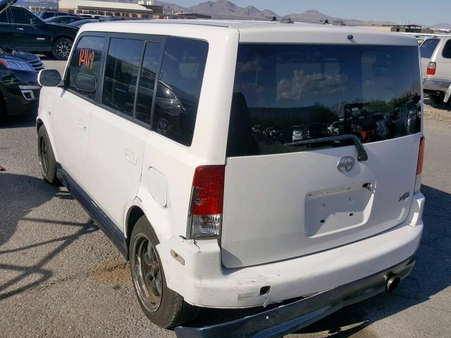 JTLKT324564115300 - 2006 TOYOTA SCION XB Weiß Foto 3