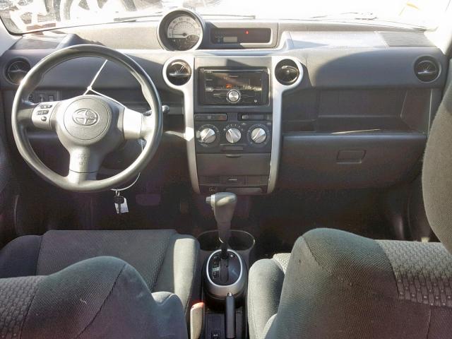 JTLKT324564115300 - 2006 TOYOTA SCION XB Weiß Foto 9