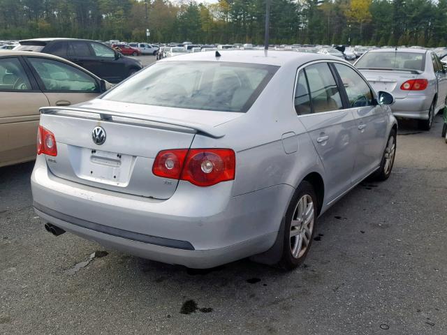 3VWEF71K57M184868 - 2007 VOLKSWAGEN JETTA WOLF SILVER photo 4