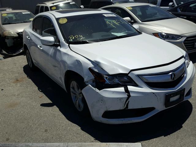 19VDE1F32DE021237 - 2013 ACURA ILX 20 WHITE photo 1