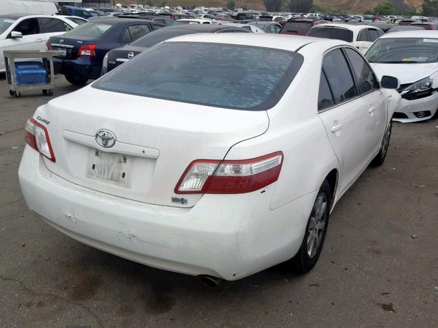 JTNBB46K583048649 - 2008 TOYOTA CAMRY HYBR WHITE photo 4