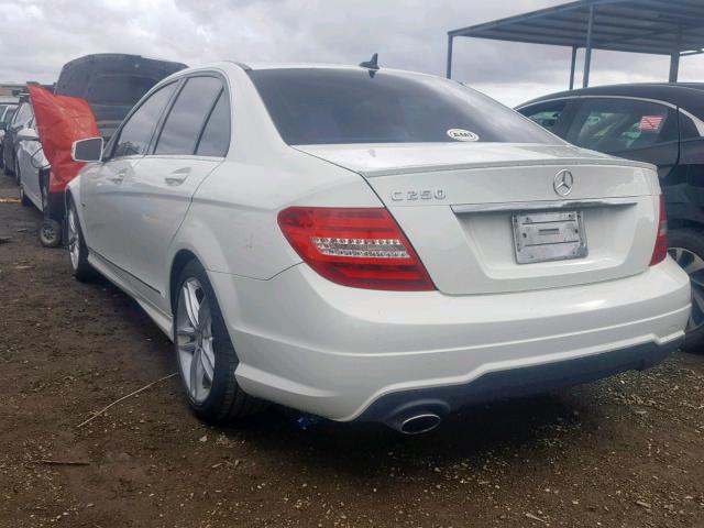 WDDGF4HB6CR202910 - 2012 MERCEDES-BENZ C 250 WHITE photo 3