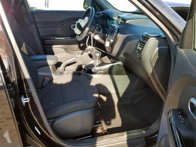 KNDJX3A5XF7144733 - 2015 KIA SOUL ! Qara foto 5