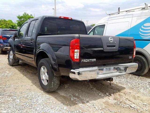 1N6AD07U96C437405 - 2006 NISSAN FRONTIER C BLACK photo 3