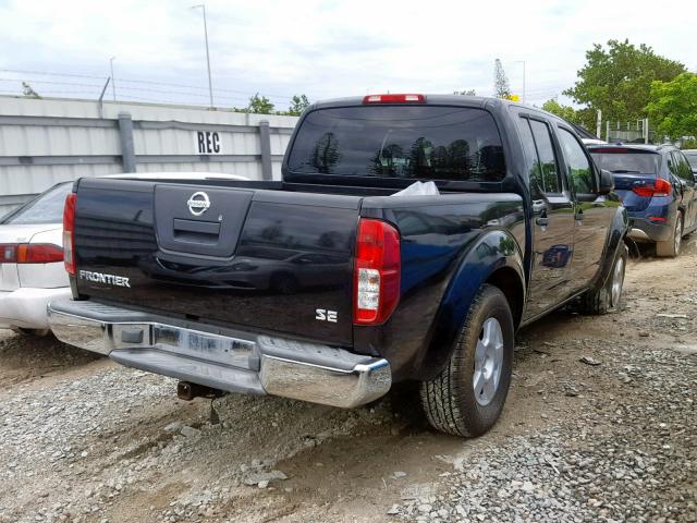 1N6AD07U96C437405 - 2006 NISSAN FRONTIER C BLACK photo 4