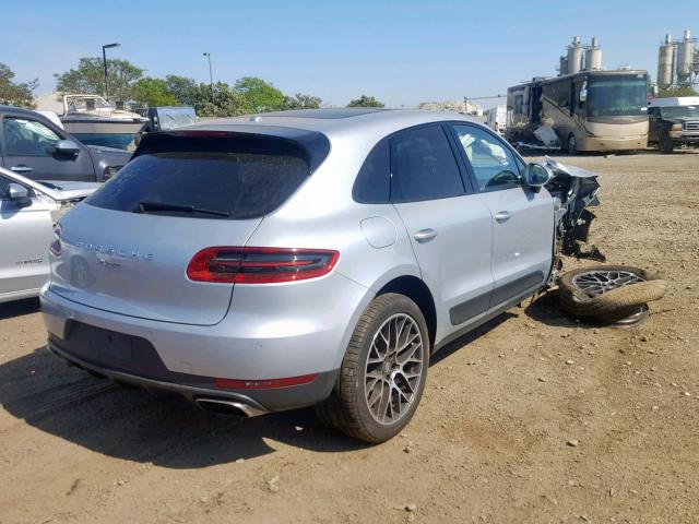 WP1AA2A51HLB84008 - 2017 PORSCHE MACAN SILVER photo 4