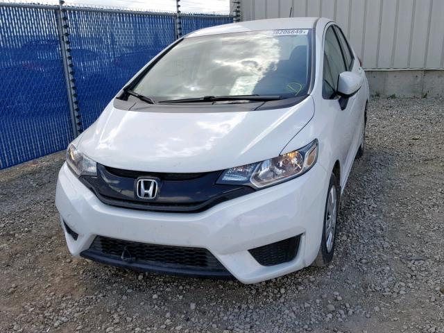 3HGGK5H57FM107172 - 2015 HONDA FIT LX WHITE photo 2