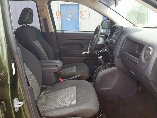 1J4FT47B89D134321 - 2009 JEEP COMPASS SP 绿色 照片 5