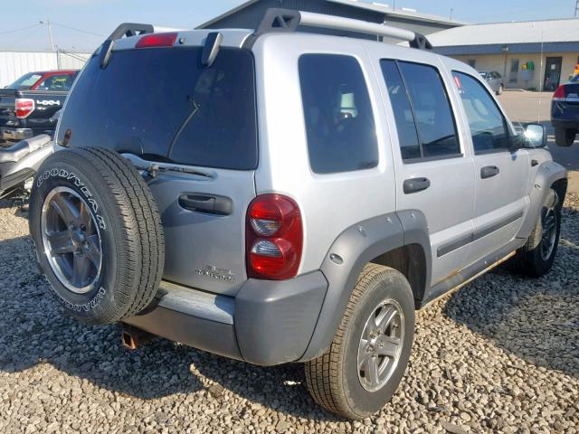 1J4GL38K85W726779 - 2005 JEEP LIBERTY RE Gümüş foto 4