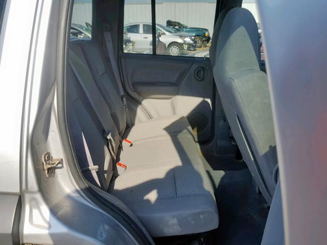 1J4GL38K85W726779 - 2005 JEEP LIBERTY RE Gümüş foto 6