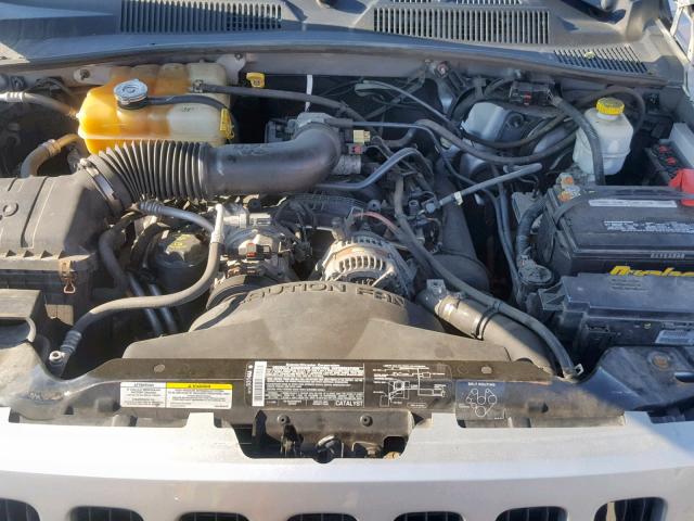 1J4GL38K85W726779 - 2005 JEEP LIBERTY RE Gümüş foto 7