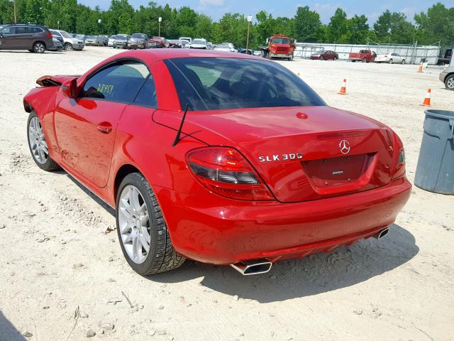 WDBWK54F89F191577 - 2009 MERCEDES-BENZ SLK 300 RED photo 3