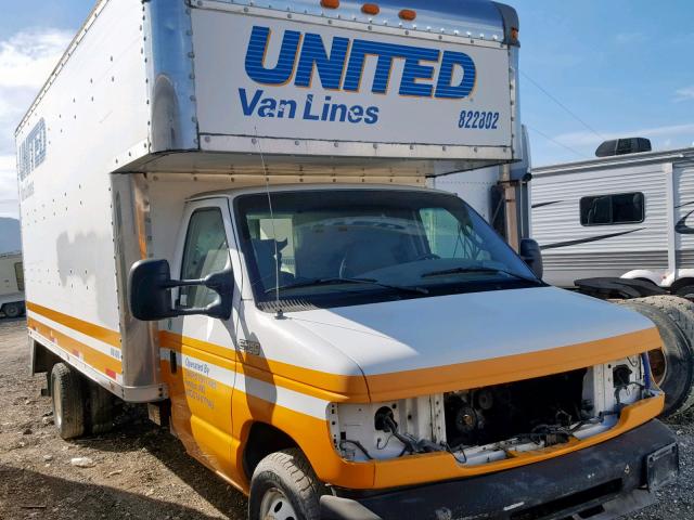 1FDXE45PX4HA70556 - 2004 FORD ECONOLINE WHITE photo 1