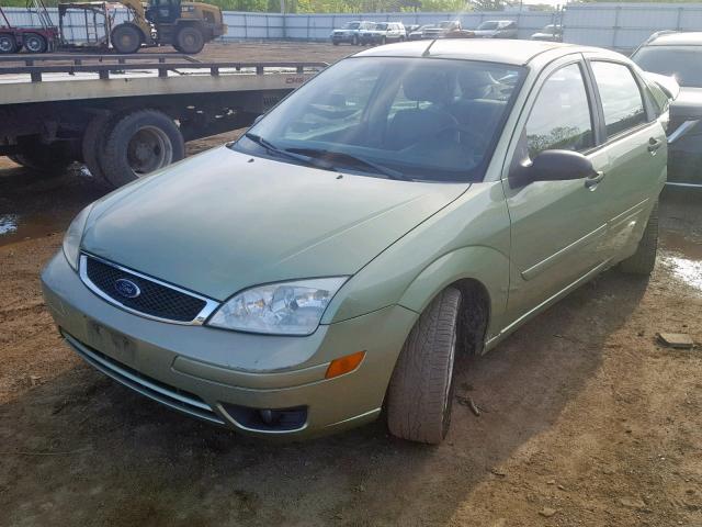 1FAHP34NX7W283056 - 2007 FORD FOCUS ZX4 GREEN photo 2