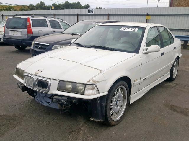 WBSCD0328WEE13676 - 1998 BMW M3 AUTOMAT WHITE photo 2