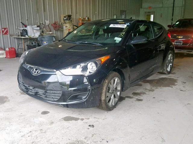 KMHTC6AD4GU276883 - 2016 HYUNDAI VELOSTER BLACK photo 2