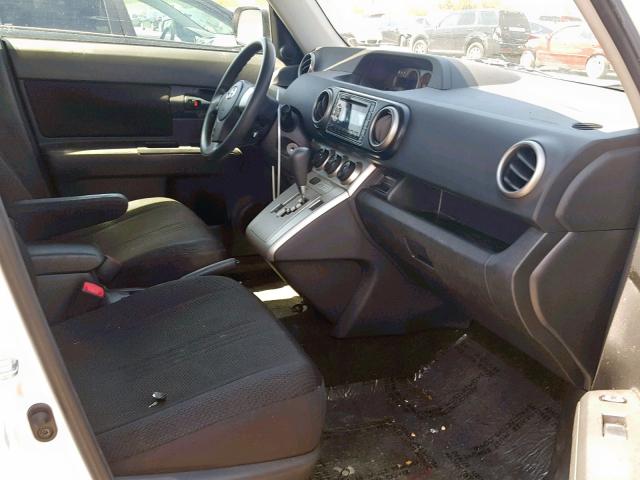 JTLKE50E981014167 - 2008 TOYOTA SCION XB 白色 照片 5