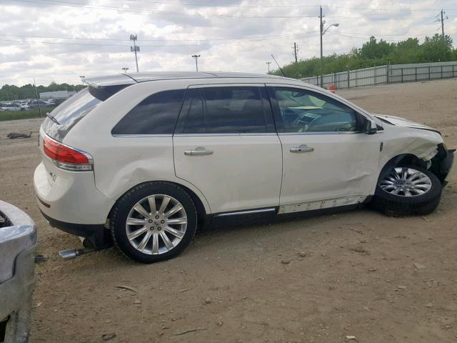 2LMDJ8JK8CBL00725 - 2012 LINCOLN MKX WHITE photo 4