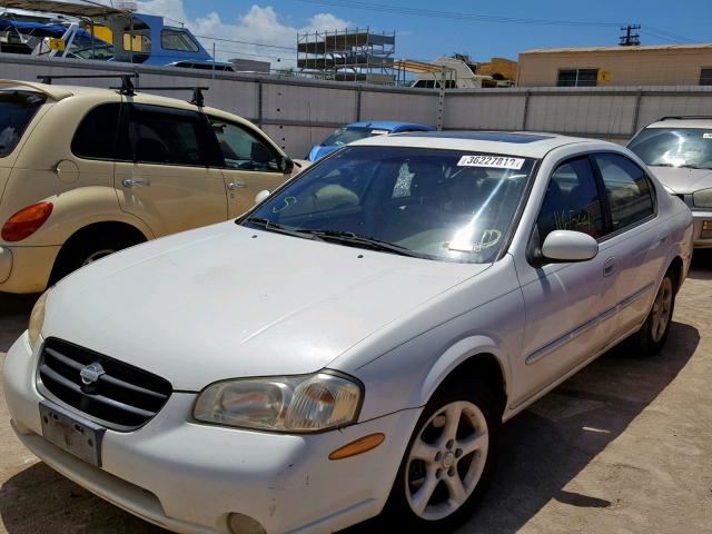 JN1CA31DXYT709478 - 2000 NISSAN MAXIMA GLE WHITE photo 2