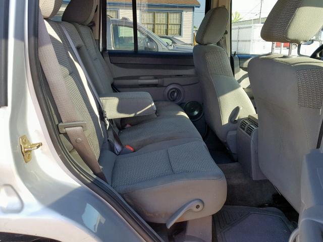 1J8HG48K36C334311 - 2006 JEEP COMMANDER SILVER photo 6
