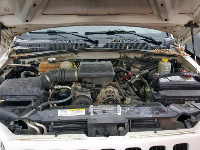 1J4GL48K03W594104 - 2003 JEEP LIBERTY SP WHITE photo 7