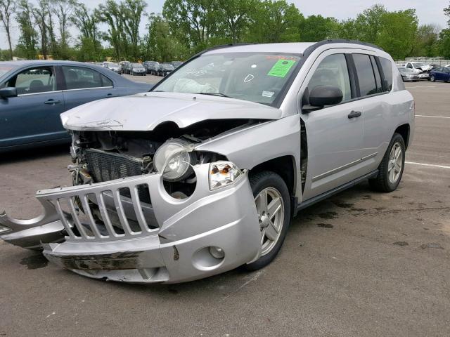 1J8FF47WX8D677483 - 2008 JEEP COMPASS SP Күміс фото 2