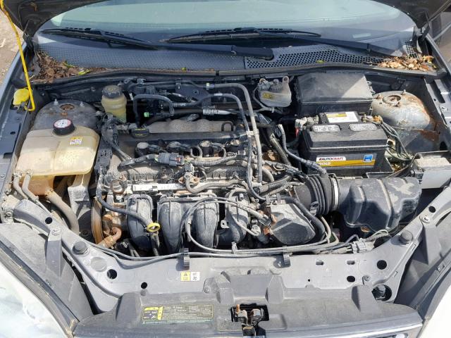 1FAFP34N45W200001 - 2005 FORD FOCUS ZX4 GRAY photo 7