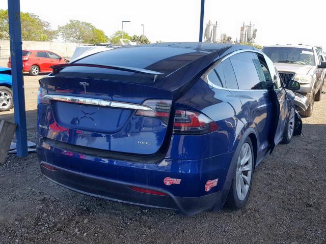 5YJXCAE28HF060286 - 2017 TESLA MODEL X BLUE photo 4