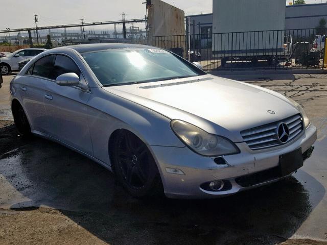 WDDDJ72X37A086514 - 2007 MERCEDES-BENZ CLS 550 SILVER photo 1