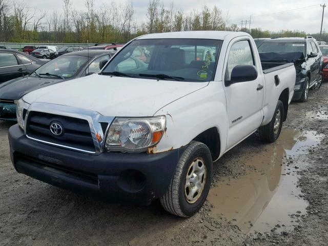 5TENX22N26Z301061 - 2006 TOYOTA TACOMA WHITE photo 2