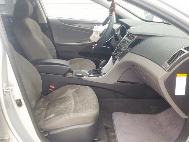 KMHEC4A44CA028691 - 2012 HYUNDAI SONATA HYB SILVER photo 5