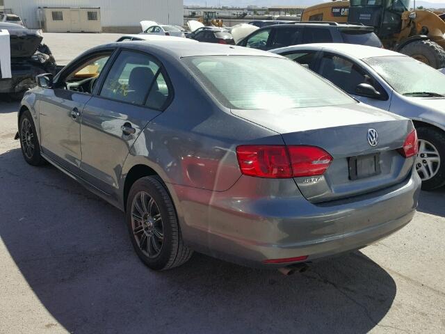3VW2K7AJ1CM354563 - 2012 VOLKSWAGEN JETTA BASE 灰色 照片 3