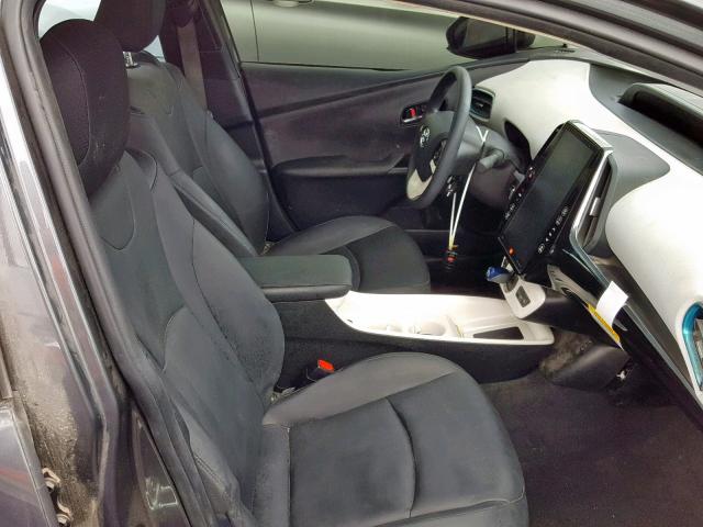 JTDKARFP0J3071732 - 2018 TOYOTA PRIUS PRIM 石墨色 照片 5