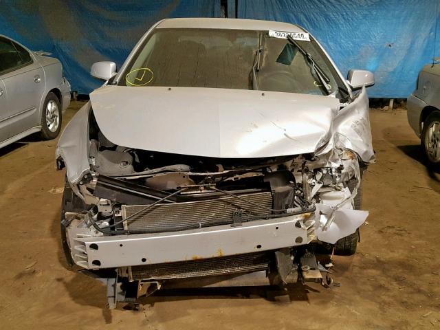 1G1ZC5EB2AF166419 - 2010 CHEVROLET MALIBU 1LT SILVER photo 9