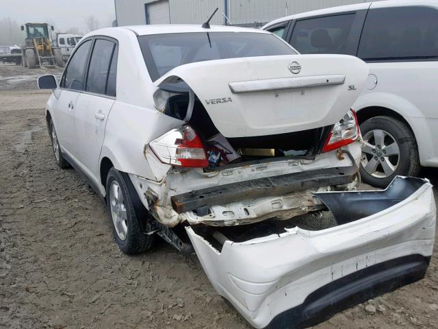 3N1BC11E88L426312 - 2008 NISSAN VERSA S WHITE photo 3