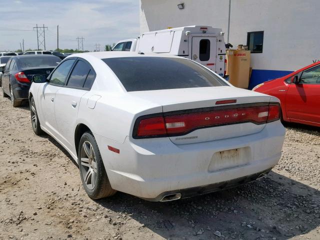 2C3CDXHG2DH710566 - 2013 DODGE CHARGER SX WHITE photo 3