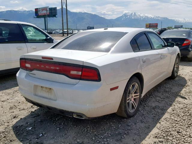 2C3CDXHG2DH710566 - 2013 DODGE CHARGER SX WHITE photo 4