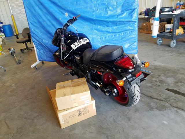 JS1VY55A4K2100004 - 2019 SUZUKI VZ1500  photo 3