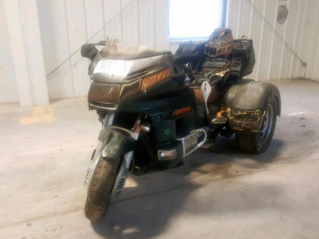 1HFSC2231VA900058 - 1997 HONDA GL1500 SE1 GREEN photo 2