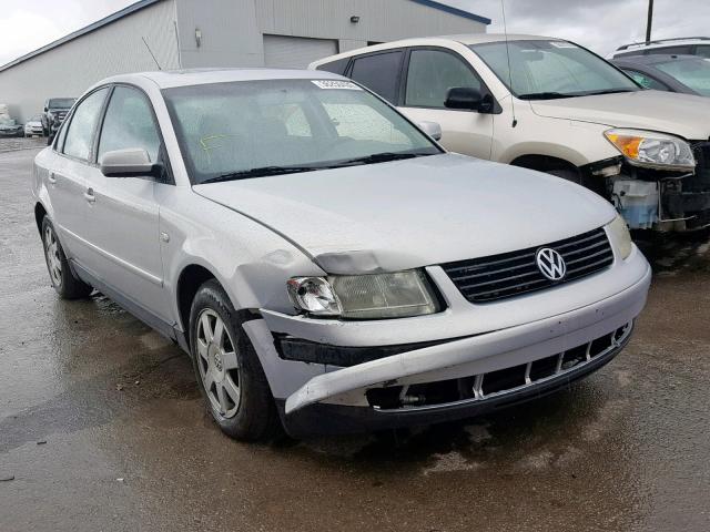 WVWTH23B8YE285284 - 2000 VOLKSWAGEN PASSAT GLS SILVER photo 1