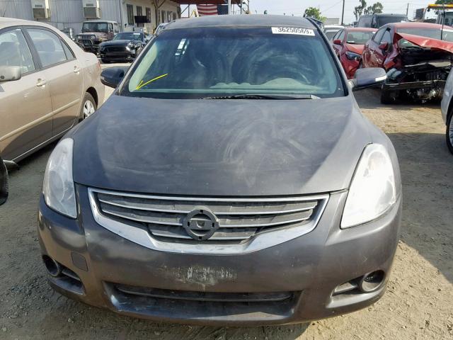 1N4AL2AP8CN520298 - 2012 NISSAN ALTIMA BAS GRAY photo 10