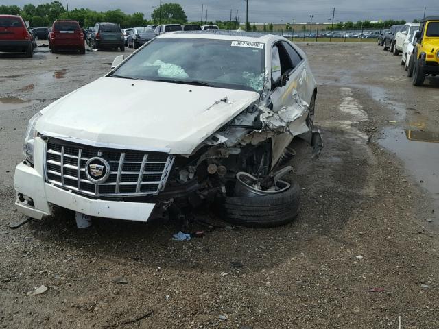 1G6DH1E34E0110319 - 2014 CADILLAC CTS PREMIU WHITE photo 2