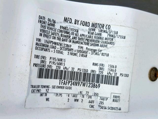 1FAFP34N97W123869 - 2007 FORD FOCUS ZX4 WHITE photo 10