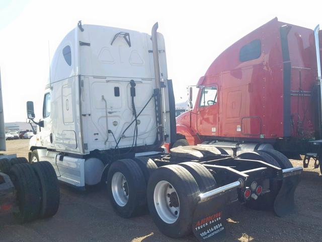 1FUJGLDRXBLAY1788 - 2011 FREIGHTLINER CASCADIA 1 WHITE photo 3