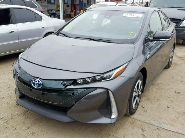 JTDKARFPXH3064877 - 2017 TOYOTA PRIUS PRIM ნაცრისფერი ფოტო 2