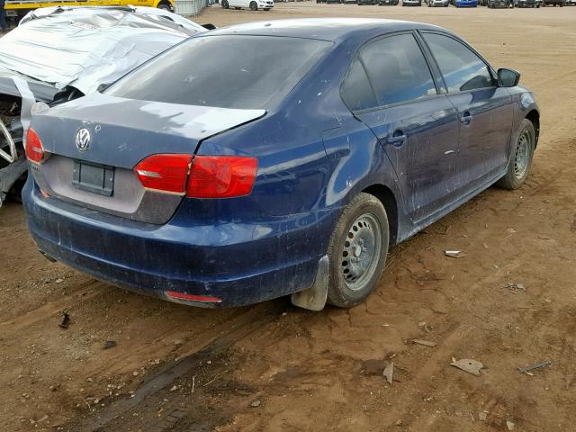 3VW2K7AJXDM290606 - 2013 VOLKSWAGEN JETTA BASE BLUE photo 4