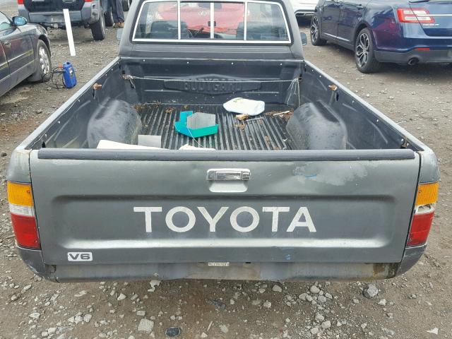 JT4VN82D7K0002594 - 1989 TOYOTA PICKUP 1/2 GRAY photo 6