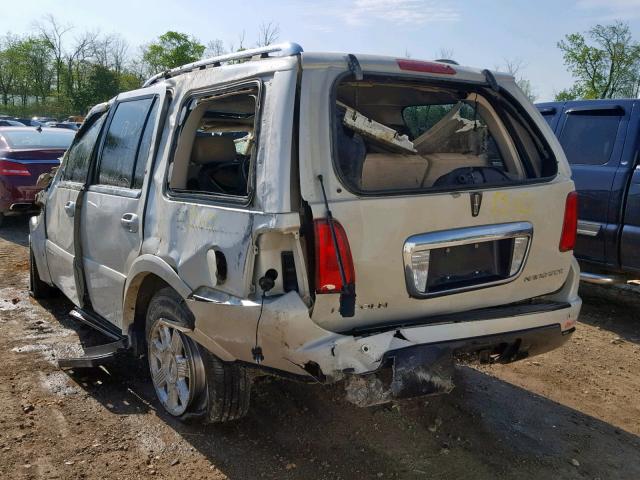 5LMFU28585LJ03806 - 2005 LINCOLN NAVIGATOR CREAM photo 3