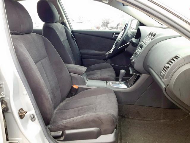 1N4BL2AP6AN480790 - 2010 NISSAN ALTIMA SR SILVER photo 5